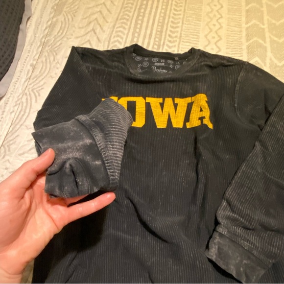 University of Iowa Hawkeyes Press-box Oversized Crewneck Sweatshirt Vintage feel - Picture 3 of 5